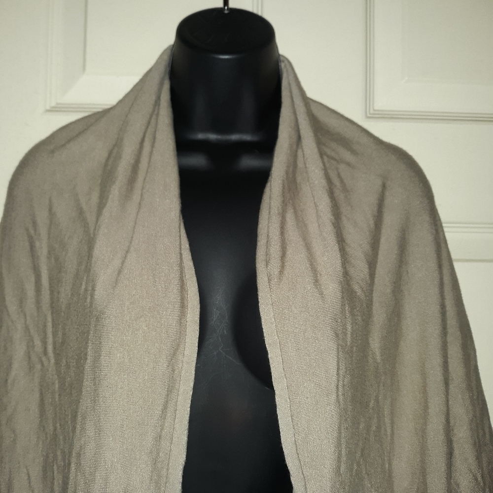 Forever 21 medium tan cardigan